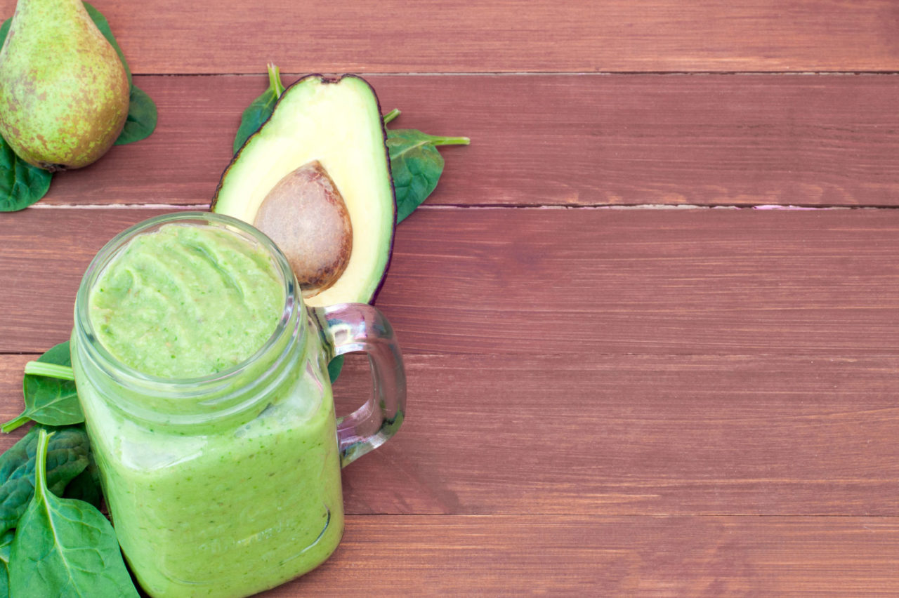 Smoothie spinazie, peer en avocado De Groene Artisanen